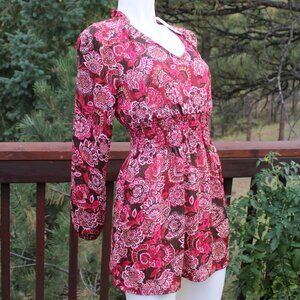 🎉HP🎉NWT Rose + Olive Red Blouse with Gold Thread
